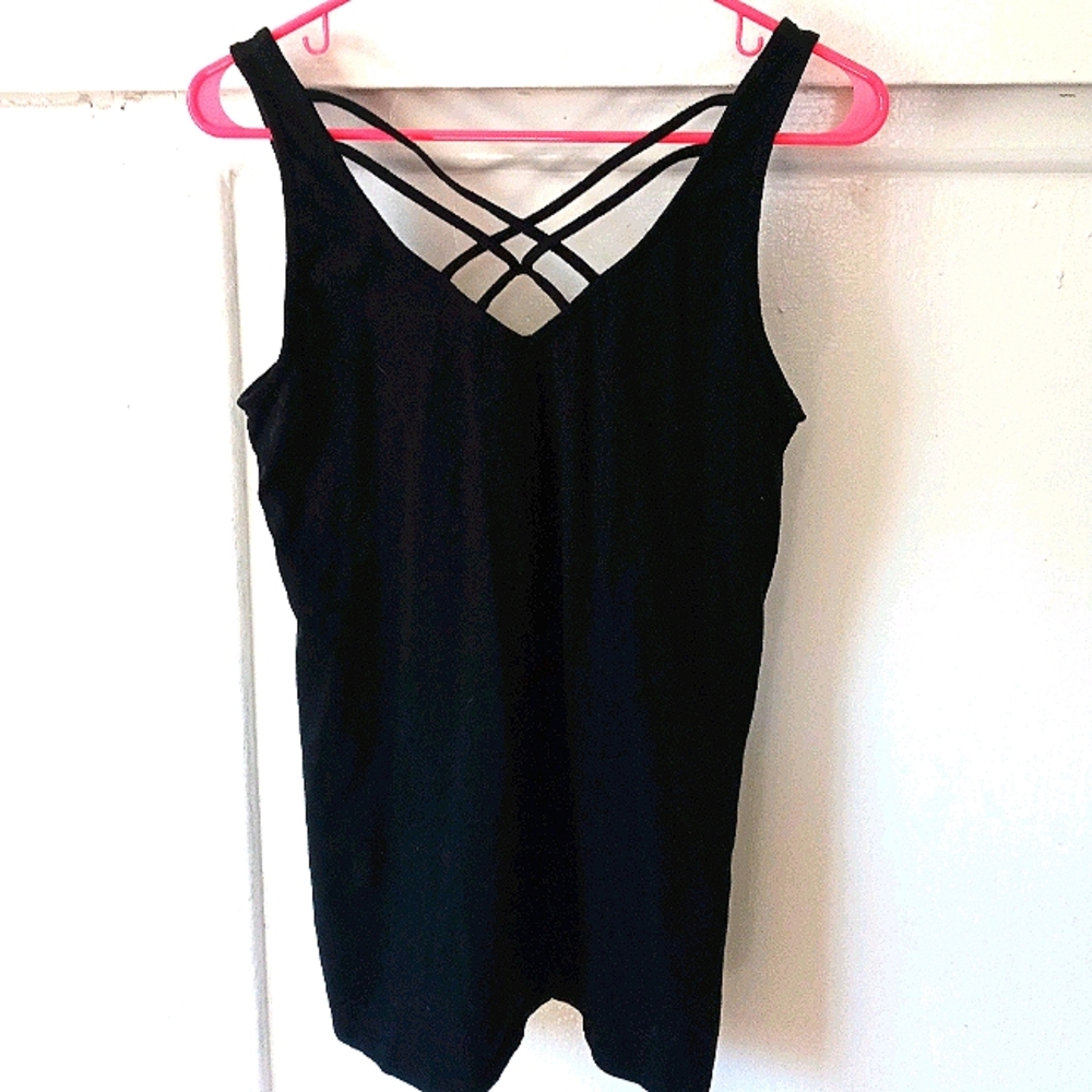 Torrid double cross front tank top